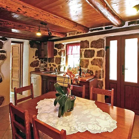 Holiday home Amazing Home In Supetarska Draga Supetarska Draga