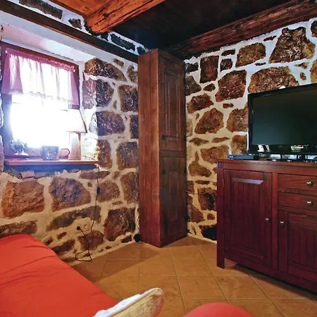 Amazing Home In Supetarska Draga