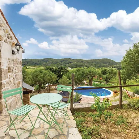 Ferienhaus Amazing Home In Supetarska Draga Supetarska Draga